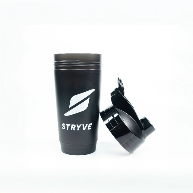 STRYVE Trinkflaschen Black Shaker