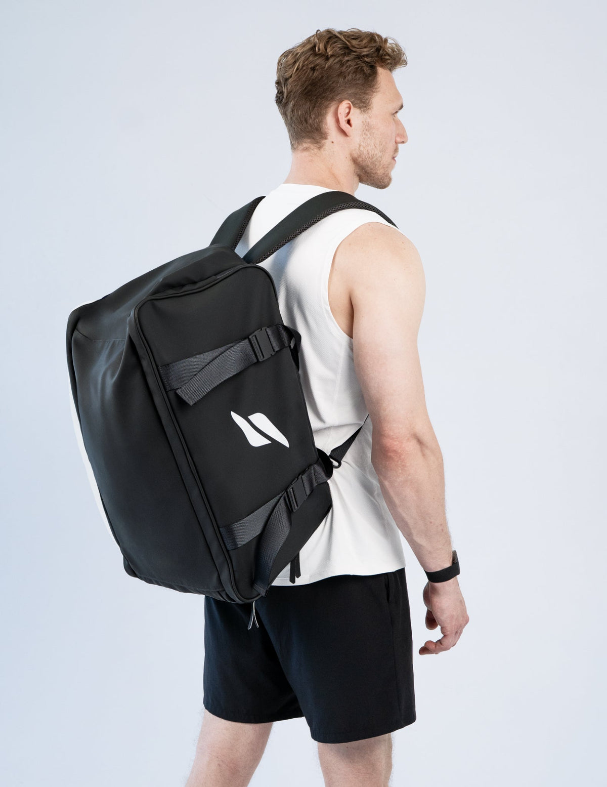 STRYVE Better Sports Bag – Sporttasche mit Schuhfach und Nassfach - STRYVE — For the better.