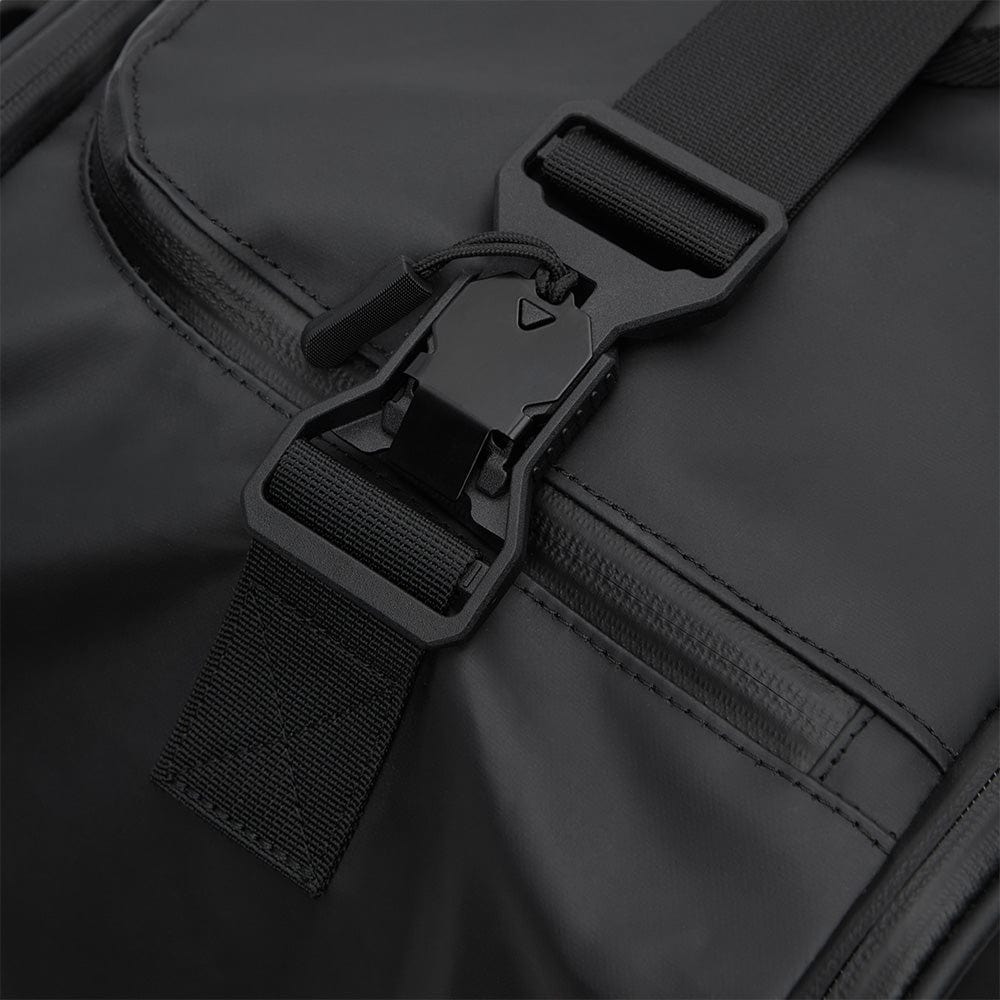 STRYVE — For the better. NEW – Performance Sportsbag